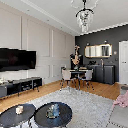 Old Town Ogarna IV Glamour By Downtown Apartments Gdańsk Buitenkant foto