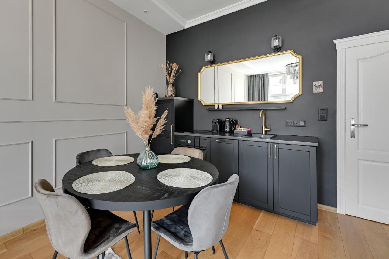 Old Town Ogarna IV Glamour By Downtown Apartments Gdańsk Buitenkant foto